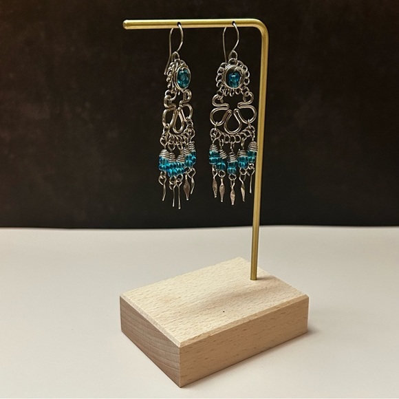 Exquisite Silver and Blue Dangle Earrings - Picture 3 of 5